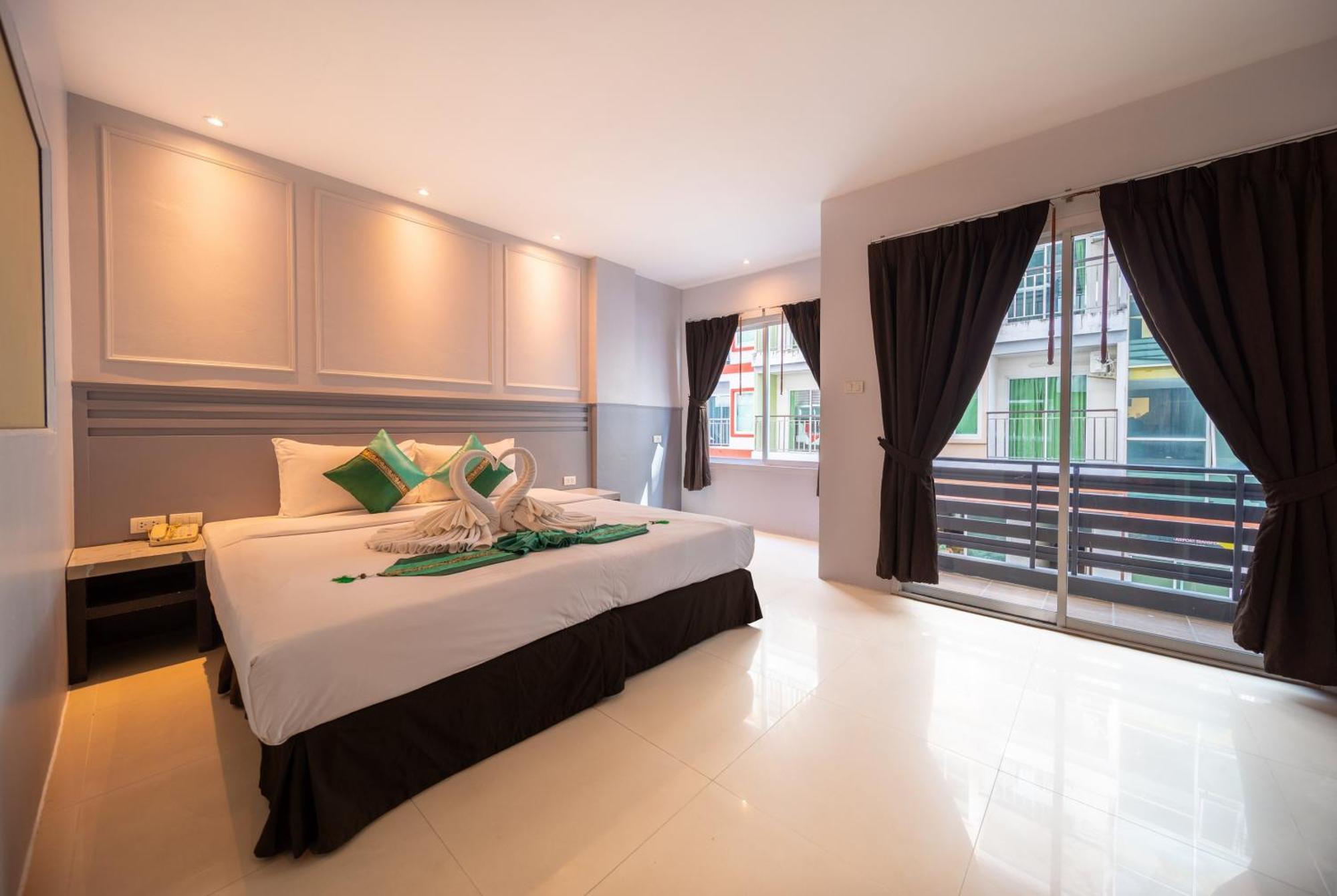 Fundee Boutique Hotel Patong Exterior photo