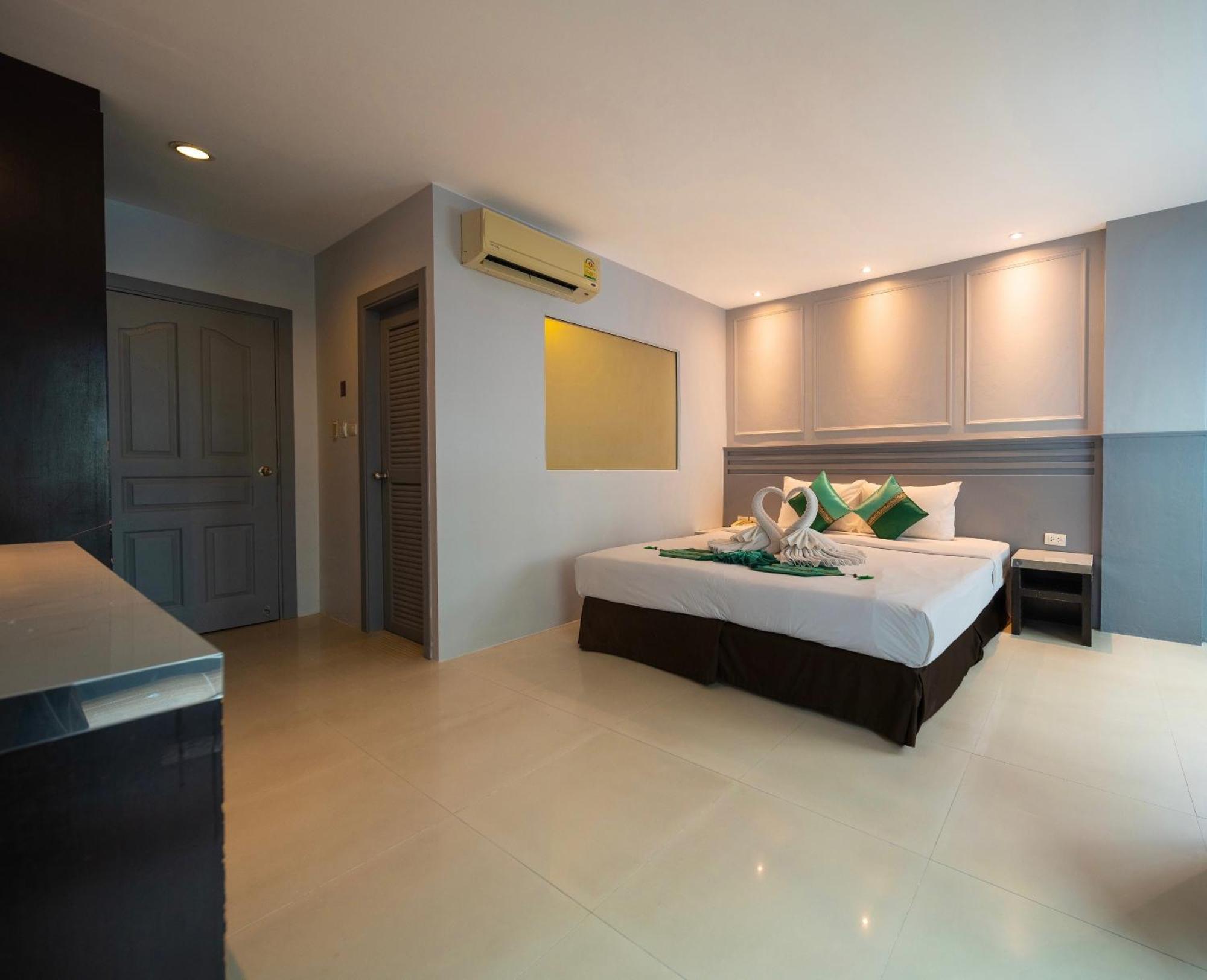 Fundee Boutique Hotel Patong Exterior photo